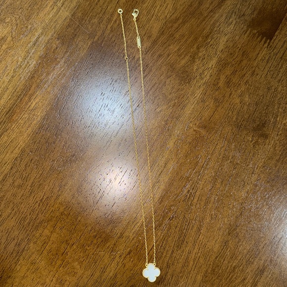 Designer inspired necklace - Picture 2 of 2